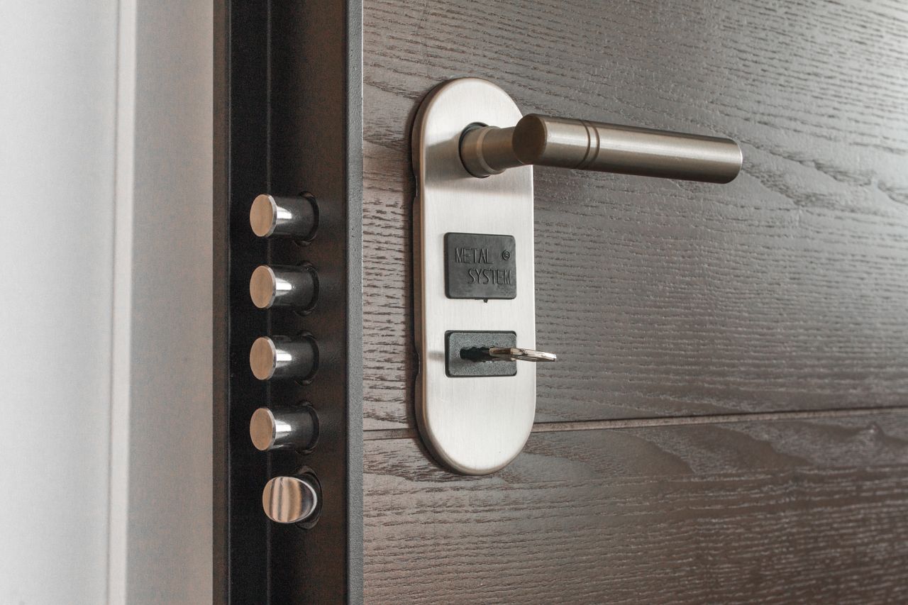 Emergency lockout service